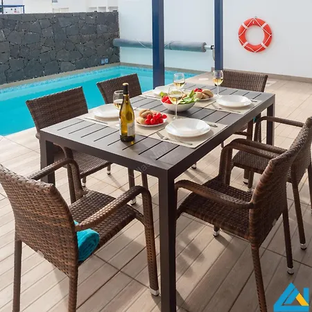 240 - Casa Serena By Now Ltd Вилла *