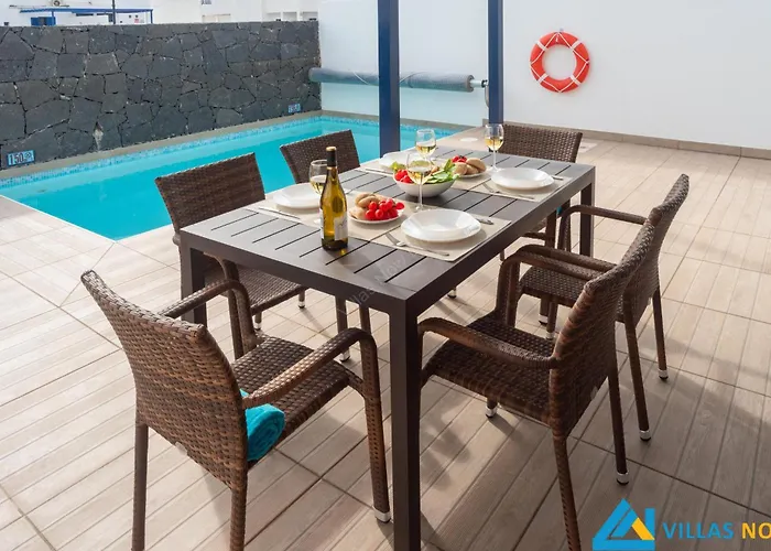 240 - Casa Serena By Now Ltd فيلة *